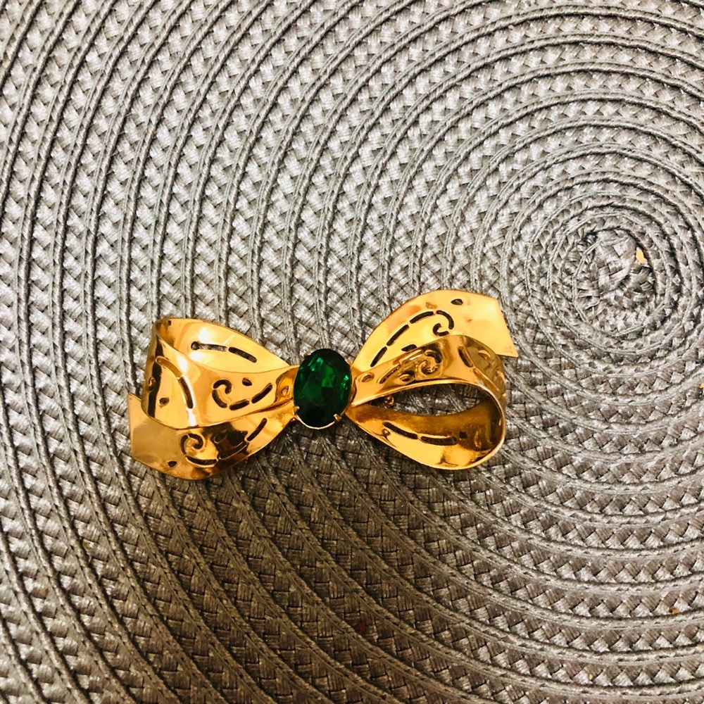 Vintage brooch Cora